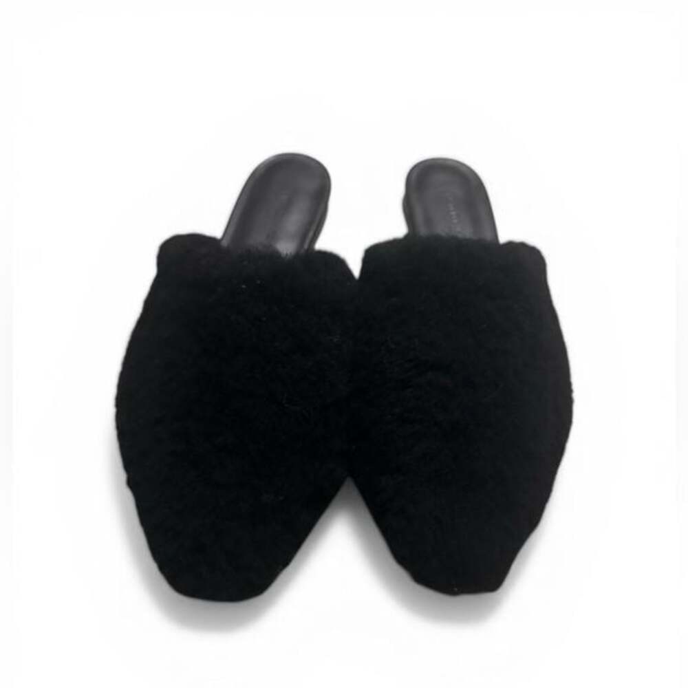 Jenni Kayne Women's Black Shearling
Fuzzy Leather Slip On Mules Size 36 / 6